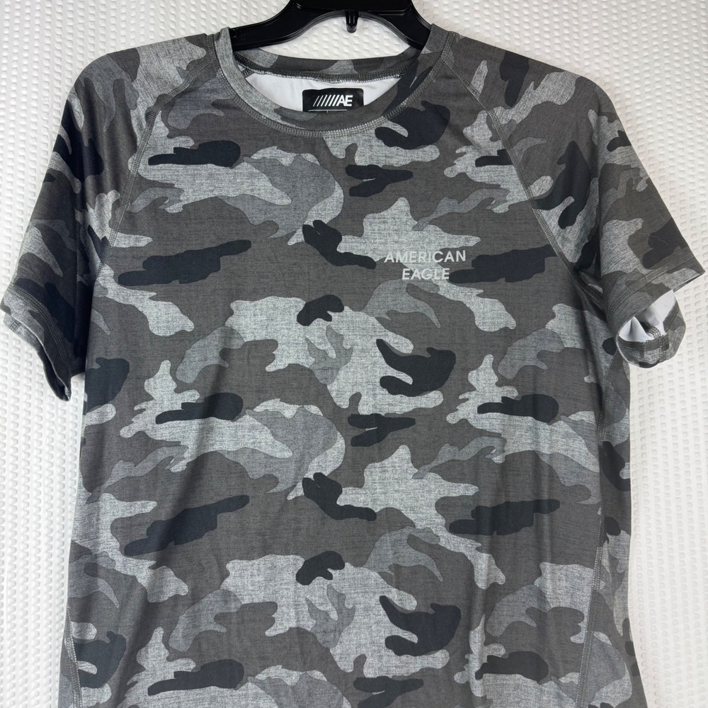 American Eagle Flex‎ Active T-Shirt Mens Medium Gray Camo Raglan Short Sleeve